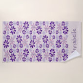 名前ピンクインジゴフラワードードル ビーチタオル (正面)