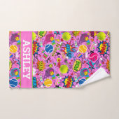 名前😍🤩ピンク折衷的テニス🎾パターン ハンドタオル (ハンドタオル)