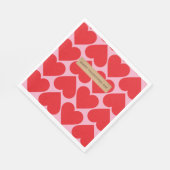 名前ファンシー付きロマンチックな赤とピンクのハートパターン スタンダードランチョンナプキン (角)