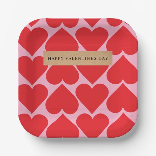 名前ファンシー付きロマンチックな赤とピンクのハートパターン ペーパープレート (正面)