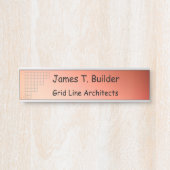 名前プレート – 金属背景のコーナーグリッド サインプレート (正面)