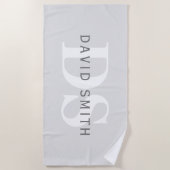 名前モダンとモノグラム |淡い灰色と濃い灰色 ビーチタオル (正面)