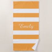名前モダンオレンジプストライプのール ビーチタオル (正面)