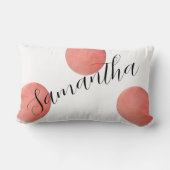 名前モダンスクリプトバラ金ゴールド水カラー水玉模様 ランバークッション (裏面)