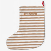 名前モダン付きベージュと白ストライプ色の文字 ラージクリスマスストッキング (裏面)