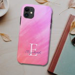 名前モノグラムピンク iPhone 11 ケース<br><div class="desc">このiPhoneケスタイリッシュースは飾ピンクの色合いの水の色の洗浄デザインと一緒である。名前とモノグラムで簡単にカスタマイズ。[更にカスタマイズ表示]オプションを使用して、文字のサイズ、スタイル、色をもし変更する。</div>