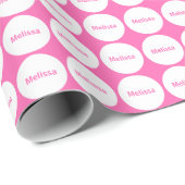 名前付きピンクの白いドットパターン ラッピングペーパー (ロールコーナー)