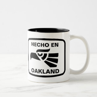名前入りなHecho enオークランドのpersonalizadoのカスタム ツートーンマグカップ