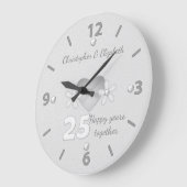 名前入り25周年記念品 ラージ壁時計 (傾斜)