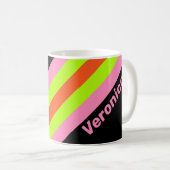 名前入りHI-VISとピンクのストライプ コーヒーマグカップ (正面右)