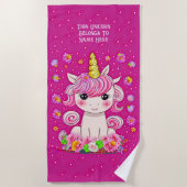 名前文字、ピンクベビーユニコーン&ピンクの星を追加 ビーチタオル (正面)