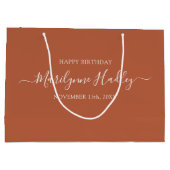 名前日付ラストテラコッタ誕生日 ラージペーパーバッグ (裏面)