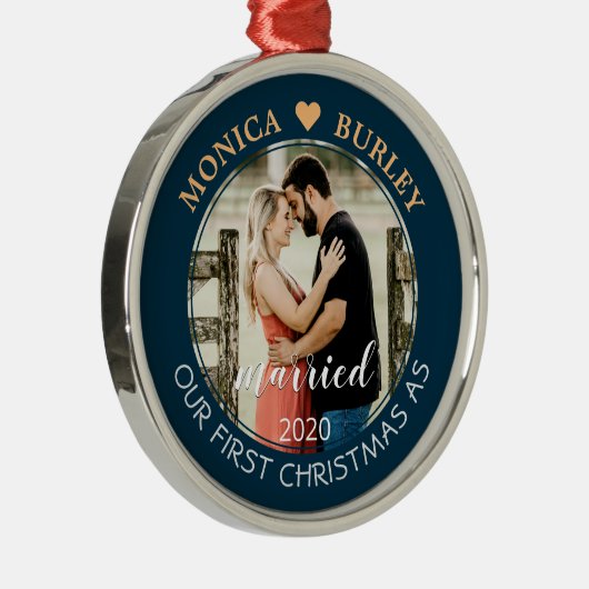 名前結婚したの追加初めてのクリスマス写真の日付 メタルオーナメント (右)