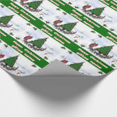 名前、サンタそり、トナカイ、木と雪のシーン ラッピングペーパー (角)