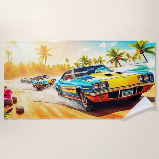 名前，サンディサーフショア上のブルーイエローマッスルカー ビーチタオル (正面)