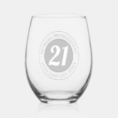 名前、年齢、誕生日を持つ誕生祝い ステムなしワイングラス (正面)