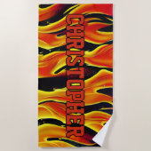 名前、赤オレンジ色の炎を黒に追加 ビーチタオル (正面)