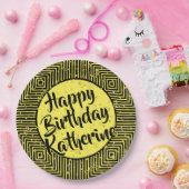 名前:黄色/黒のハッピーバースデー対角線ストライプ ペーパープレート (パーティー)