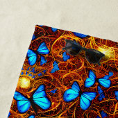 名前、黄金の渦巻きに明るい青の蝶を追加 ビーチタオル (インサイチュ)