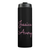 名前 |黒クール色の編集可能ピンクスクリプト タンブラー (正面)