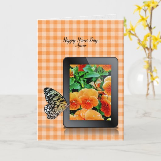 名前Day butterfly on electronic tablet カード (黄色い花)