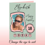名前photo pink green 18th birthday カード<br><div class="desc">彼女のための18th誕生日のグリーティングカード。写真とメッセージの追加ピンク、緑、黒でデザイン。18今日、または年齢を変更する。18歳の誕生日に世界の幸せを祈る。</div>