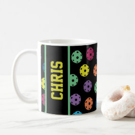 名前Pickleball:黒いC上のより多くのpickleball コーヒーマグカップ