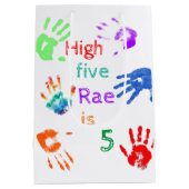 名絵を描前の誕生日をパーソナライズされた印刷 ミディアムペーパーバッグ (裏面)