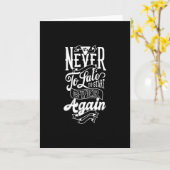 名言 - 遅すぎることはない - ダーク カード (黄色い花)