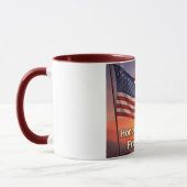 「名誉だ。犠牲。自由」 米国軍旗 マグカップ (左)