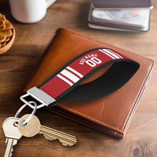 名赤と白ストライプ前と番号の付いた文字 リストバンドキーホルダー