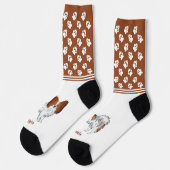 名赤と白前と前足のパピロン犬 ソックス (左)