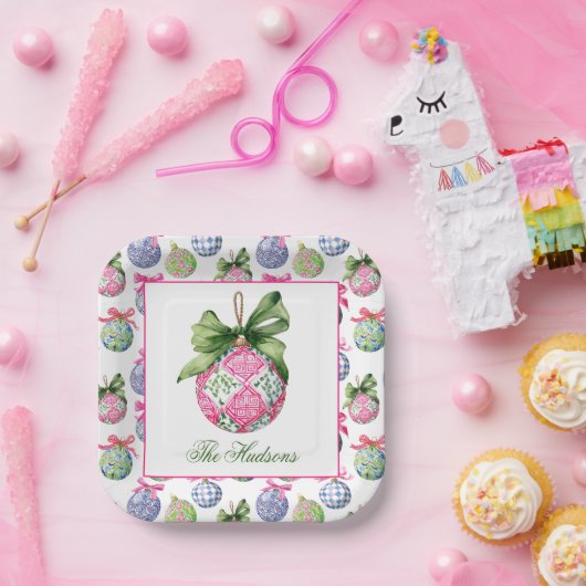 名門私立校風のオーナメントパーソナライズされた ペーパープレート (パーティー)