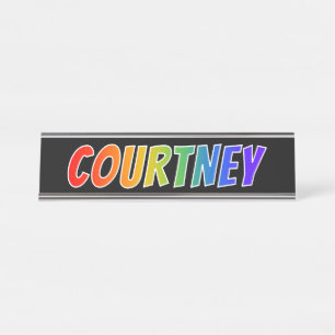 名"COURTNEY": おもしろいの虹の着色 デスクネームプレート