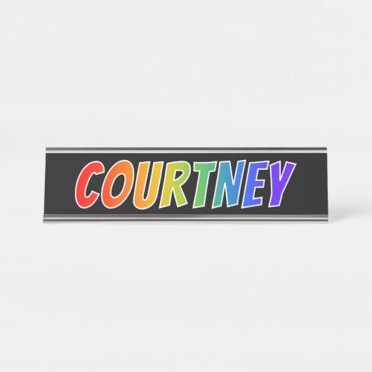 名"COURTNEY": おもしろいの虹の着色 デスクネームプレート (正面)
