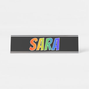 名「SARA」:おもしろい・レインボー・カラーリング デスクネームプレート