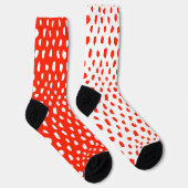 向おもしろいかい合う赤い白のペア ソックス (右)