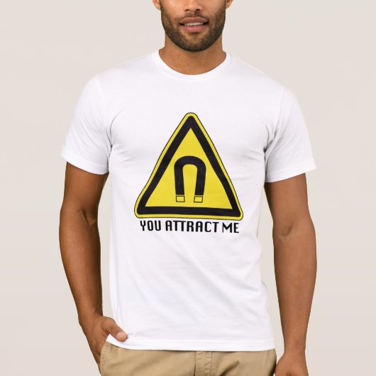 君が僕のTシャツを引き付ける Tシャツ (正面)