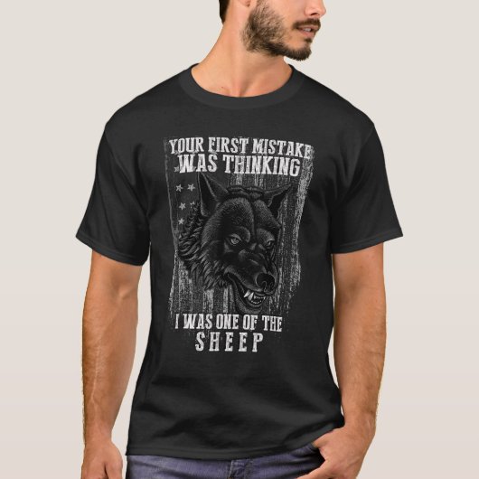 君の最初の間違い考えるは、僕がSの一人だった Tシャツ (正面)
