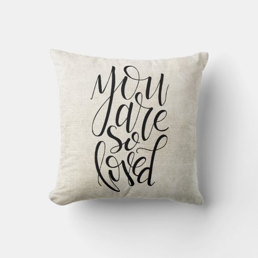 君はとても愛される装飾用クッション クッション (正面)