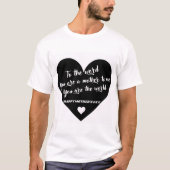 君は僕の母だという言葉には Tシャツ (正面)