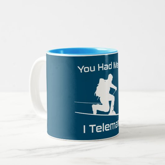 君は僕をテレマークスキーに連れて行ってくれた ツートーンマグカップ (正面左)