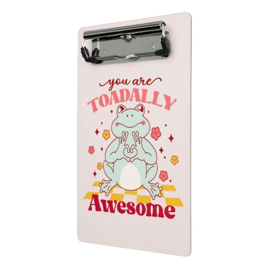 「君は疲れ切っ素晴らしている」 | かわいいカエルのプリン ミニクリップボード (アングル2)