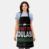君は私がハンガリー人であることを賭けてくれ エプロン (着用した状態)