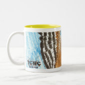 吠え声|の猛禽飛行中に|の青年芸術のプロジェクト ツートーンマグカップ (左)