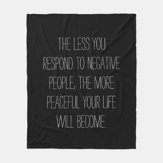 否定的な人々への反応を減らす引用文 |黒 フリースブランケット (正面)