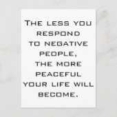 否定的な人には反応しないで BW ポストカード (正面)