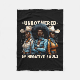 否定的な魂に無関心なメラニン女性のカーボーイブラック フリースブランケット