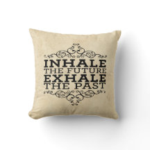 吸い込みますか、または吐き出して下さい