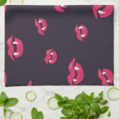 吸血鬼の唇と牙の模様 キッチンタオル (折り畳み)